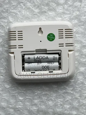LCD Thermometer / Hygrometer With Clock.