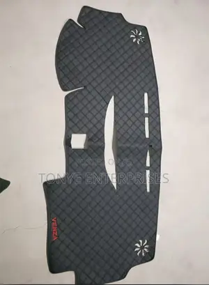 Toyota Venza Leather Mat Dashboard Cover
