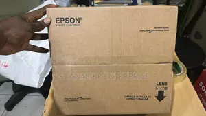 Epson Ex5210 Portable Xga 3lcd Projector.