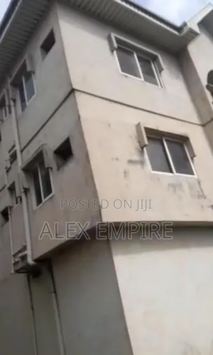 3bdrm Block of Flats in Trade Fair for sale