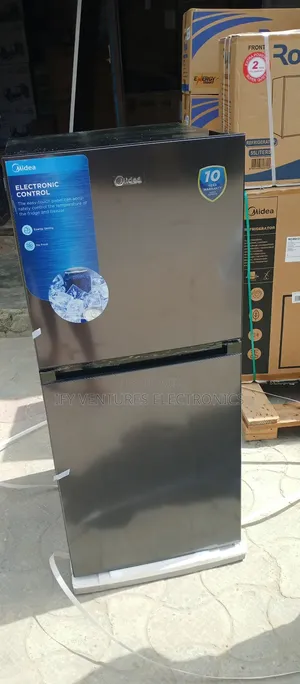 179 Liters Midea Inverter Fridge and Freezer, Black Color