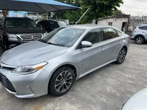 Toyota Avalon 2017 Silver