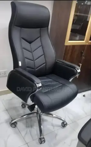New Modern Executive Chair