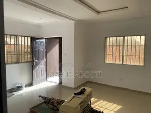 3bdrm Block of Flats in Cath, Alimosho for rent
