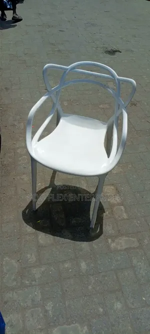 Durable, Beautiful and Fancy Plastic Chair