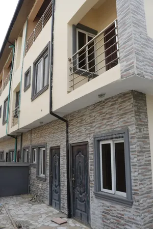 4bdrm Townhouse/Terrace in Diamond Estate, Lekki for sale