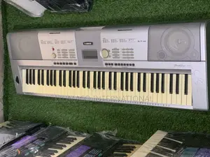 DGX-205 Durable Yamaha Keyboard With Pitch Bend