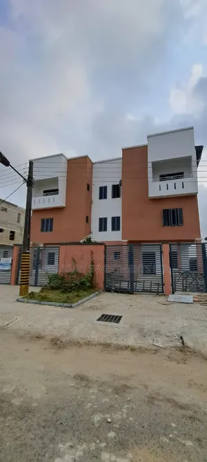 3bdrm Duplex in Lekki for sale