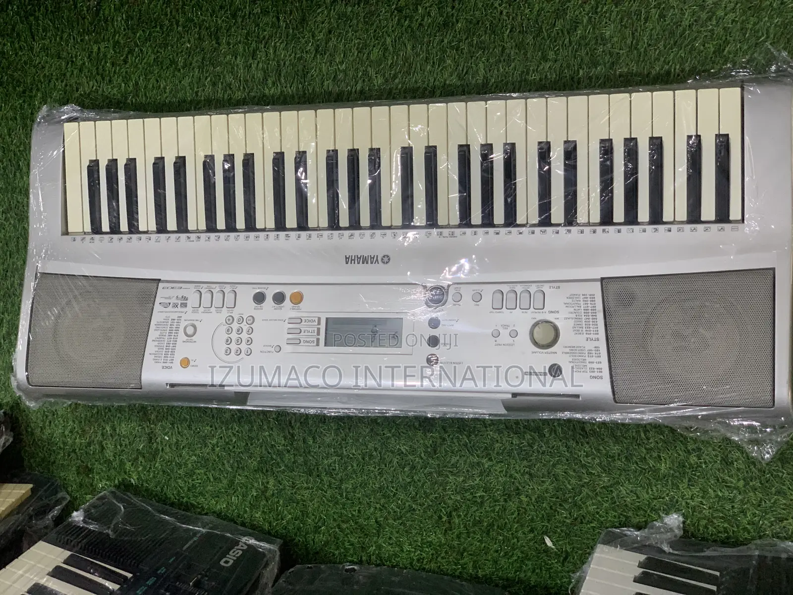 PSR- E303 Durable Yamaha Keyboard