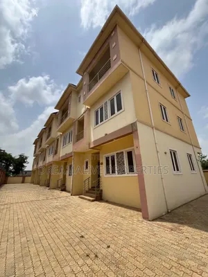 4bdrm Duplex in Jahi for sale