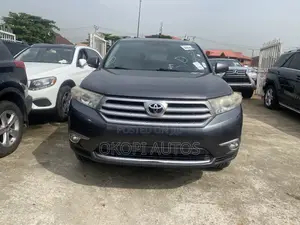 Toyota Highlander 2012 Gray
