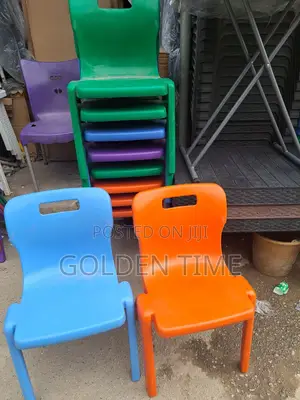 Plastic Strong M Chair