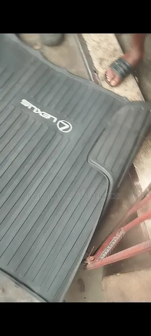 Original Follow Come Boot Mat for Lexus and Toyota Cars