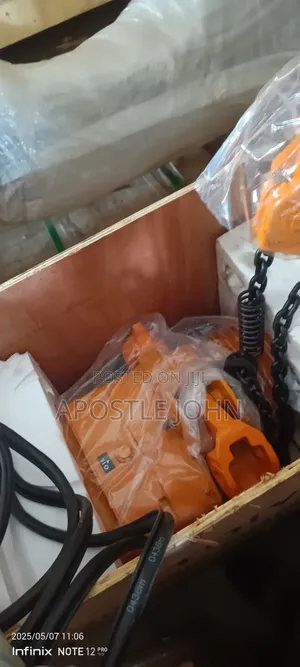 2 Tons Electric Heist