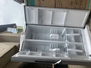 Hisense (Rc-67ws) Side by Side +Water Dispenser
