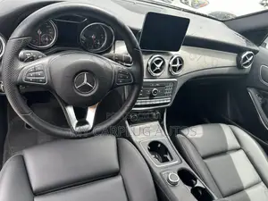 Mercedes-Benz GLA-Class 2019 Silver