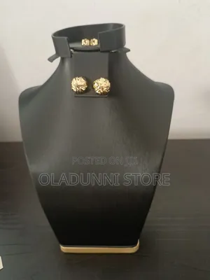 Stud Earring