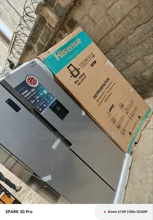 Hisense Fast Freezing Side by Side Refrigerator