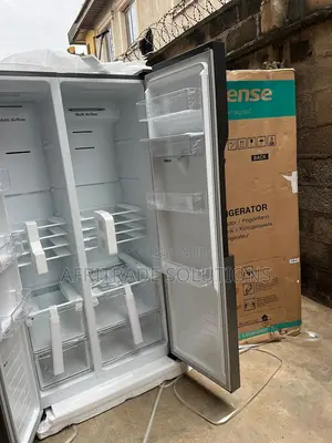 Neat Hisense 516litres Side by Side Inverter Refrigerator