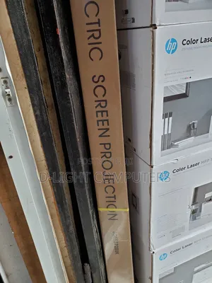 Smaat 72by72 Electric Screen