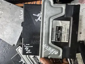 2009 Landcruiser Prado Ecu Brain Box 2tr 4cyl at 89661-60c10