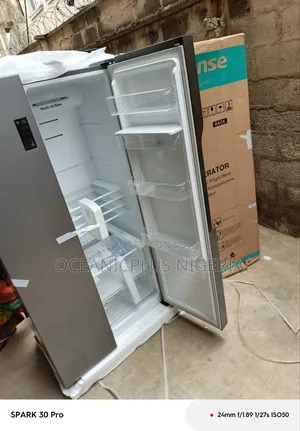 Hisense Exceptional Find Side by Side 516l Refrigerator