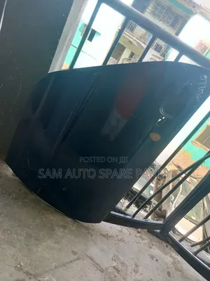Toyota Corolla 05 Model Back Door Empty Right Side