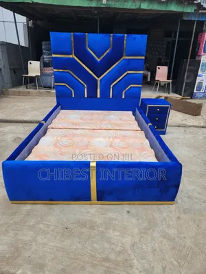 Family Size Padded Luxury Bed Stand