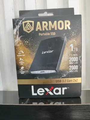 1tb Lexar Armor 700 Portable SSD (Usb 3.2 Gen 2x2 ) 2000mb/S