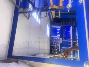 Square Mirror