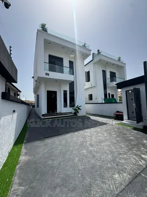 Furnished 5bdrm Duplex in Lekki for sale