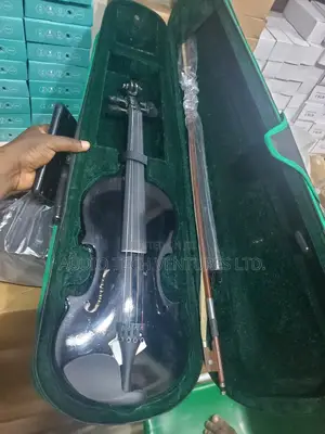 Yamaha Violin Black