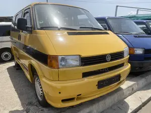 Volkswagen Transporter 2003 Yellow