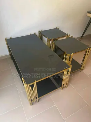 Executive High Quality Glass Center Table With Side Stools