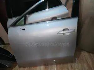 Front Door Venza 2020