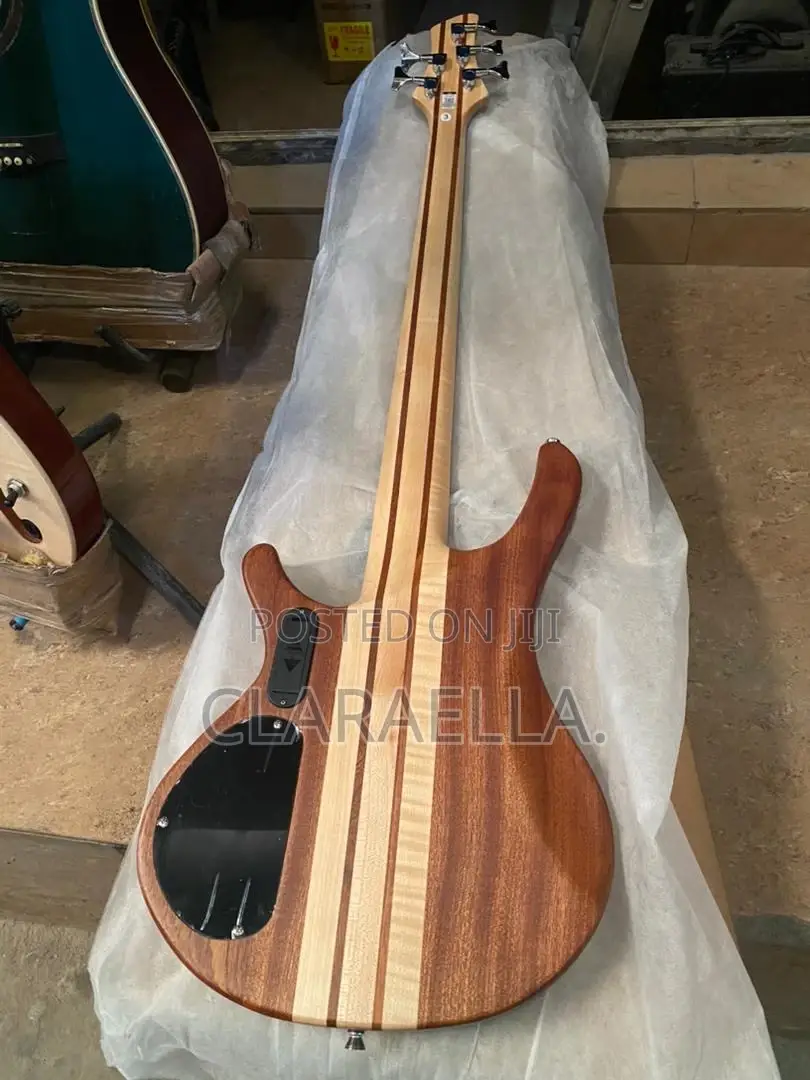 Luxars S-B60 5-String Active Bass Guitar.