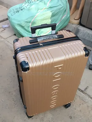 Medium Polo Good Plastic Travelling Luggage Boxes