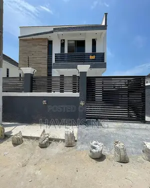 5bdrm Duplex in Ikota for sale