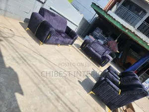 7 Seaters Standard Sofa Chairs.