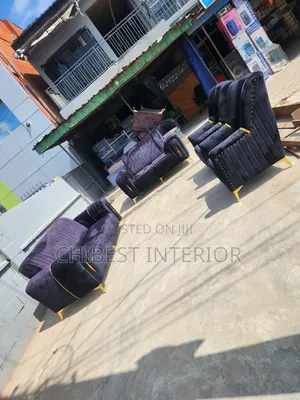 Padded Upholstery Set of 7 Seaters Chairs.