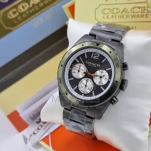 Coach Black Chain Chronograph Watch - Sleek Style"