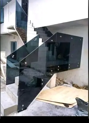 Tampered Glass 10mm Staircase