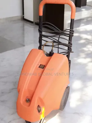 Maxi-140 High Pressure Washer With Onboard Soap Tank