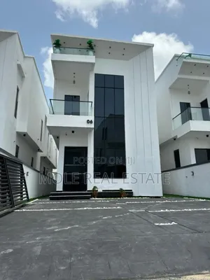 Furnished 5bdrm Duplex in Chevron for sale