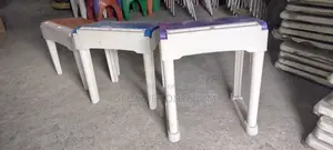 Desk For Leaving Students