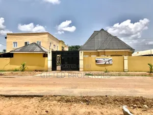 15room Functional Hotel in Warri