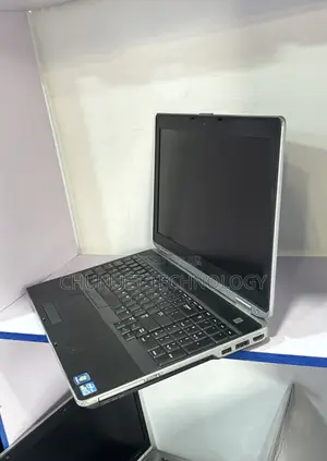 Laptop Dell Latitude E6530 6GB Intel Core i7 HDD 500GB