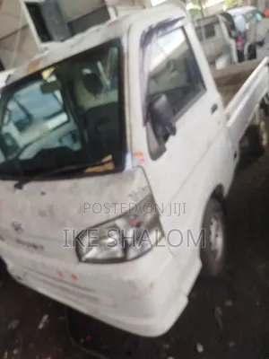 Daihatsu Hijet 2012 White