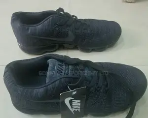 Nike Canvas