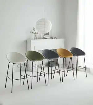 Luxury Bar Chair Black Leg